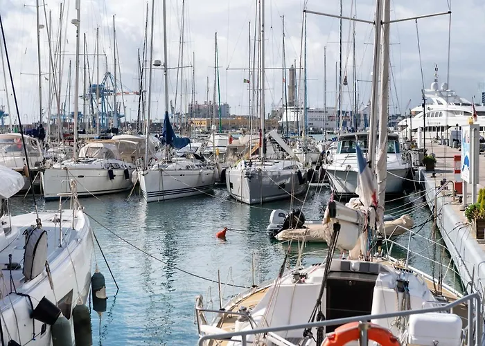 Porto Antico & Aquarium Flat